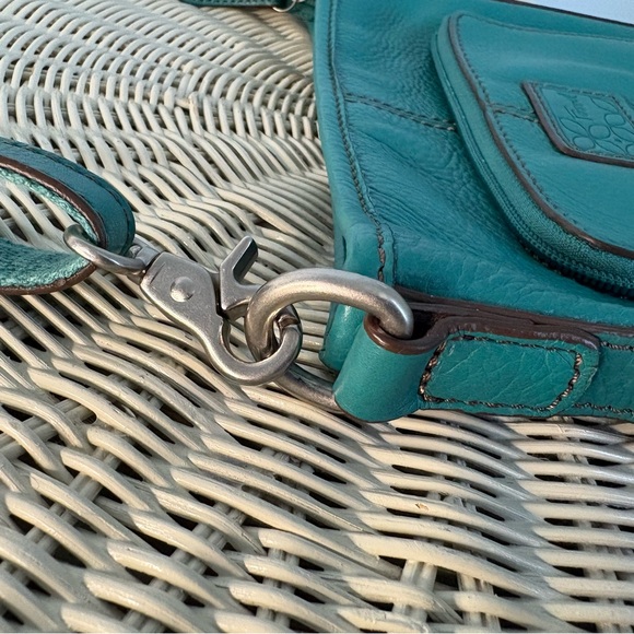 Fossil Teal Leather Crossbody Bag - Picture 7 of 12
